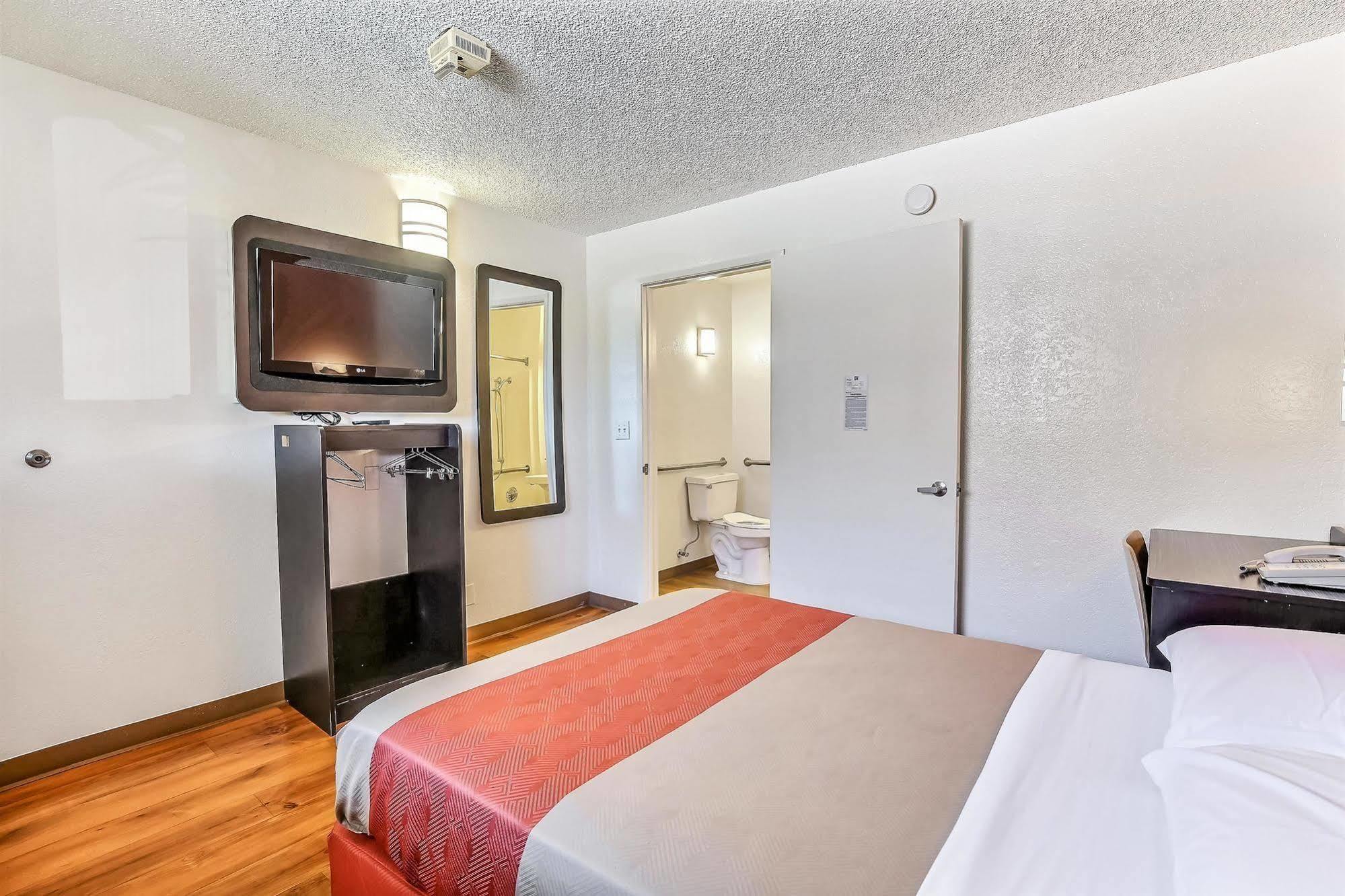 Motel 6-Oakland, Ca - Airport Exterior foto