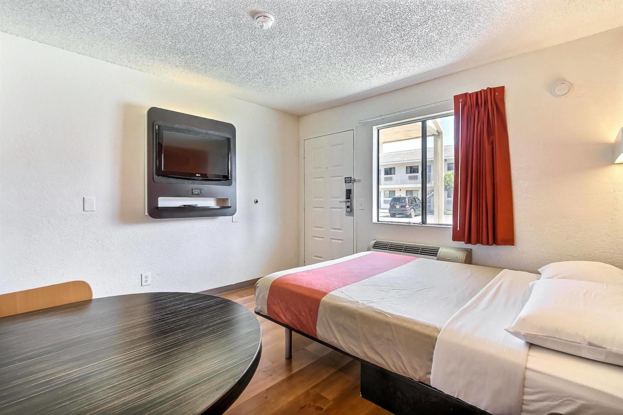 Motel 6-Oakland, Ca - Airport Exterior foto